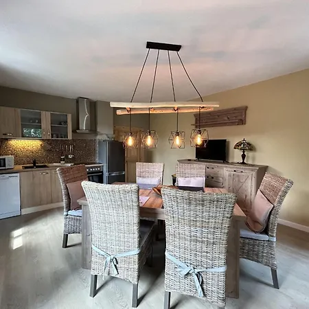 Frushi By Interhome Großschönau